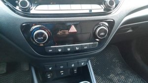 Активация системы автоматической рециркуляции воздуха на Hyundai Solaris 2020