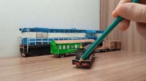 Паровоз Эр-739-99 из бумаги.
