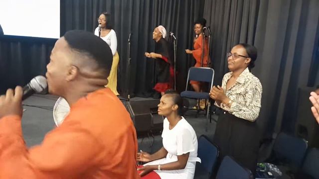 AFM upper room - zenzeleni mizila inyawo zethu | prayer revival 2022 | Sunday service смотреть онлайн