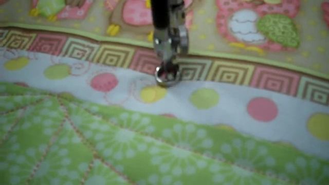 Cute Owl Baby quilt, quilting being done on the Handi Quilter Infinity 26" throat with Pro-Stitcher смотреть онлайн