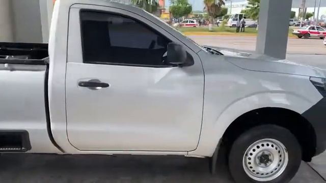NISSAN NP 300 PICK UP 2018 смотреть онлайн