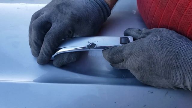 MERCEDES CLS55 CLS63 CLS550 CLS500 HOW TO REMOVE FRONT DOOR HANDLE