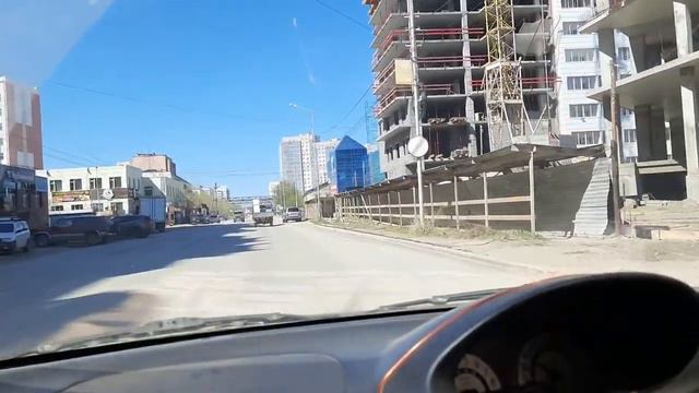 Поездка по городу.Заехали в магазин за продуктами. смотреть онлайн