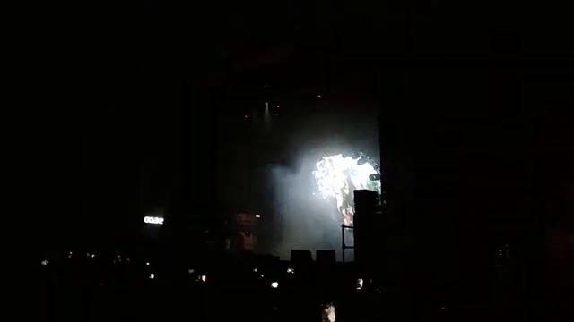 Луна - Огонек (live Kiev 7.07.18) смотреть онлайн