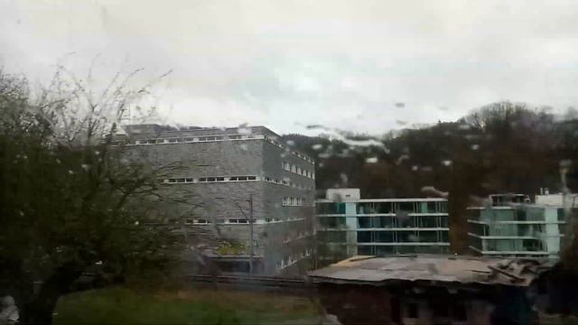 Водопад Rheinfall в Швейцарии?? ШИКАРНЫЙ ВИД из окна! В Шаффхаузен с новым чемоданом на втором этаж смотреть онлайн