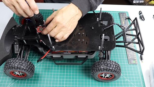 RACECAR/J Initial Assembly смотреть онлайн