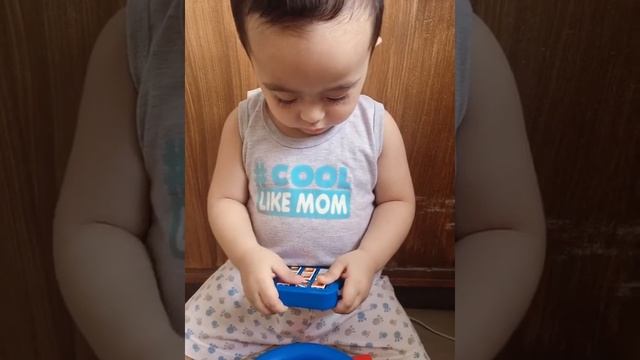 2 year old Flip Tile Pattern Puzzle Finished in Minutes!!! смотреть онлайн