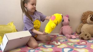 Уточка ЛаЛаФанФан? Алиса-зайчик забрала долгожданную посылку! Распаковка игрушки lalafanfan Duck