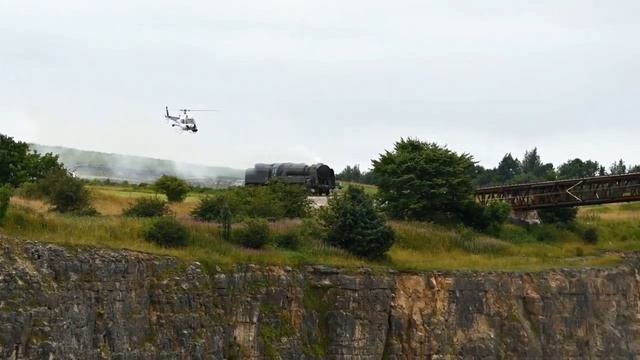 крушения старинного поезда со съемок фильма «Миссия невыполнима-7». смотреть онлайн