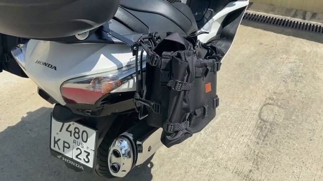Боковые кофры на Honda Silver Wing. смотреть онлайн