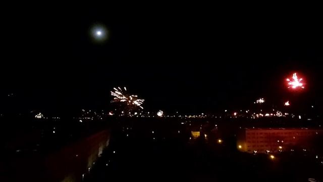 Feuerwerk in Erfurt Deutschland 2023 Новогодний салют в Эрфурте Германия 2023 смотреть онлайн