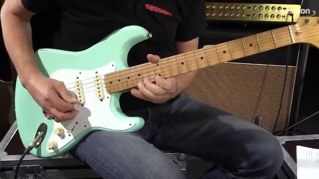 Fender Road Worn Surfgreen смотреть онлайн