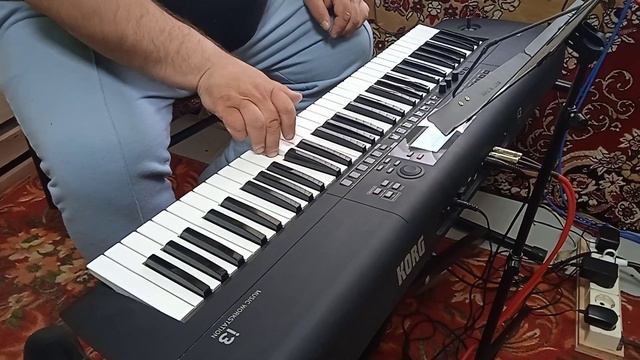 Музыкальная рабочая станция KORG i3 MB смотреть онлайн