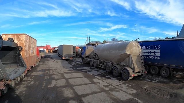 ACTROS MERCEDES-BENZ | Испортил новое лобовое стекло ! смотреть онлайн