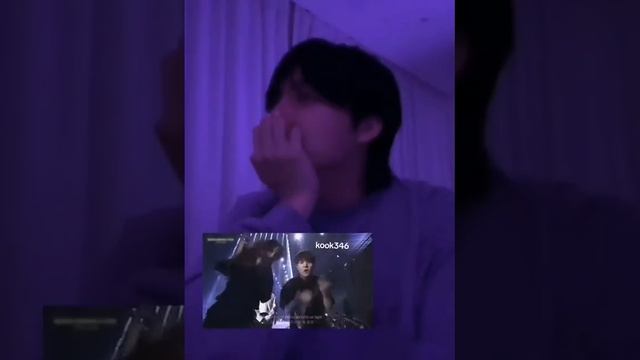 То самое видео где чонгук плачет из-за видео которое арии сделали к 10 летаю бтс загляни в описание смотреть онлайн