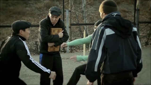 Шахматы против гопников смотреть онлайн