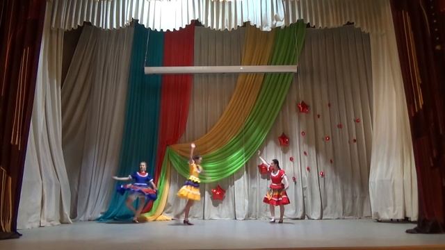 537 Постовалова Дарья, Мельман Вероника, Ермакова Алина г Курган На золотом крыльце смотреть онлайн