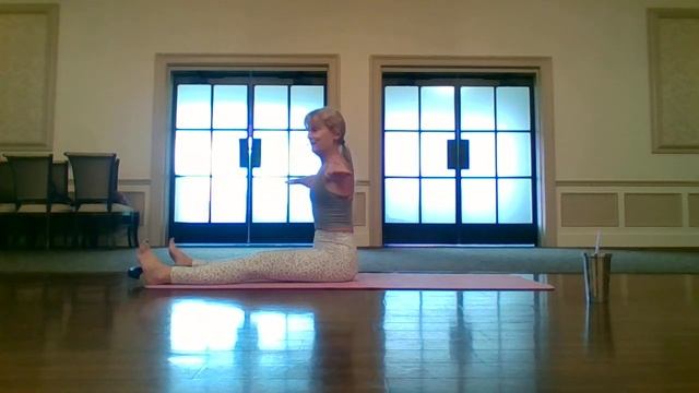 Hip Opener and Rotation Pilates Mat Class | Power Circle смотреть онлайн