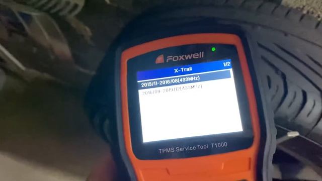 Foxwell X-Trail T32 RDKS / TPMS Sensoren selbst anlernen, copying , cloning mit Foxwell T1000 Test смотреть онлайн