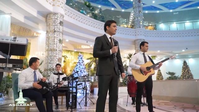 Eldar Ahmedow Menden Gechdi / Taze Aydym / 2022 смотреть онлайн