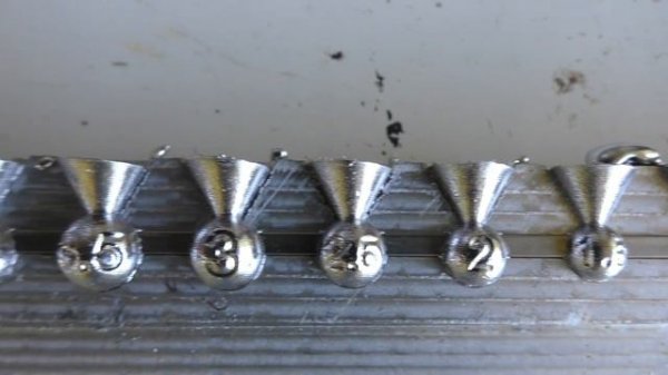 Отливка микроджига и микрочебурашки в форме от svoimirukami.org