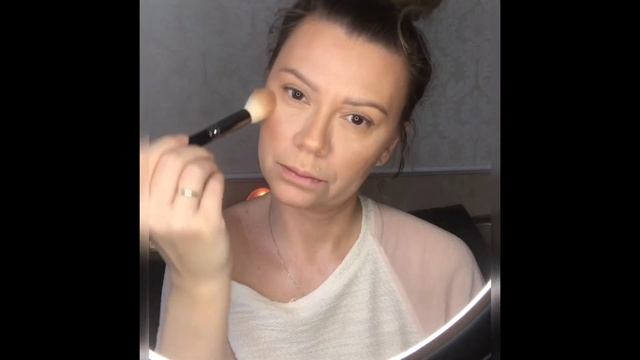 Макияж после праздника. Как освежить лицо? After party makeup! YouTube shorts смотреть онлайн