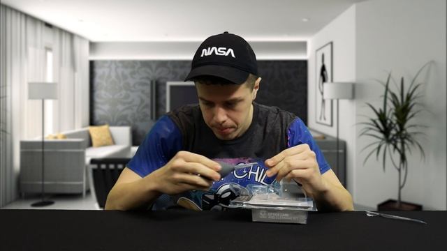 Every Photographer NEEDS This! | Adorama Pro Optic Complete DSLR/Mirrorless Cleaning Kit | Unboxing смотреть онлайн