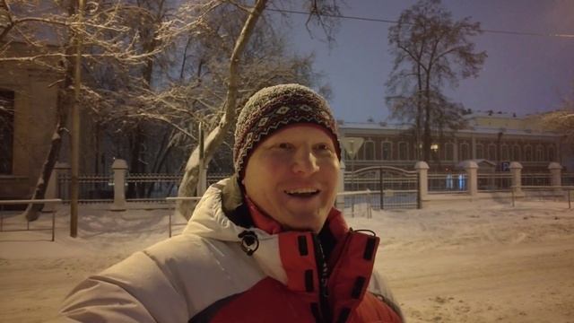 Единственный в мире памятник и Легенда о волшебном стуле смотреть онлайн