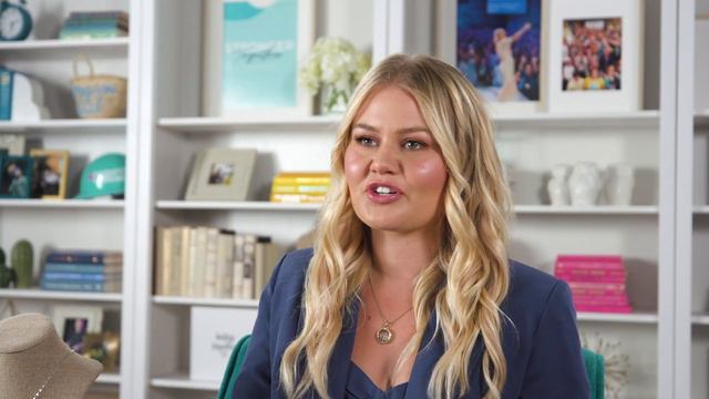 Behind The Glass Slipper: Bella's Story смотреть онлайн