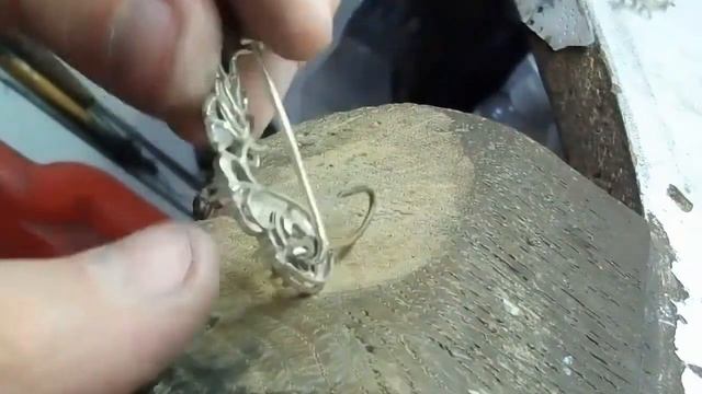 Серебряная брошь с камнями. Процесс изготовления смотреть онлайн