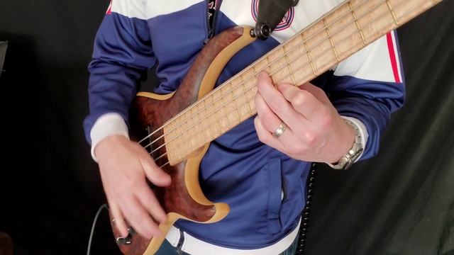 Flamenco Bass, Rumba and Rasgueados смотреть онлайн