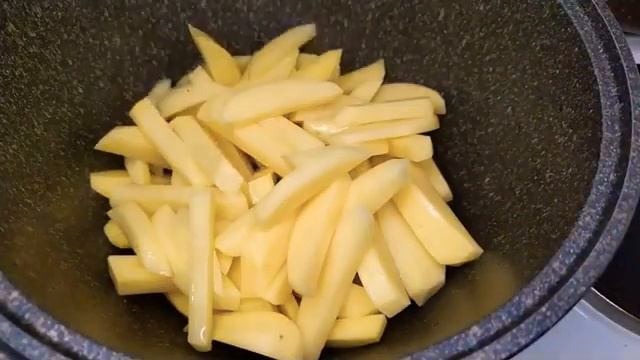 Жареная картошка с шампиньонами смотреть онлайн