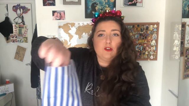 FIRST HARRY POTTER CHRISTMAS GIFT 2020 | Kelly Lou Pins | Antonia Davitt смотреть онлайн