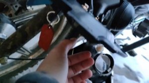 Как заменить лампочку в фаре на мопеде Альфа RS11 / RS12 с электронной приборной панелью