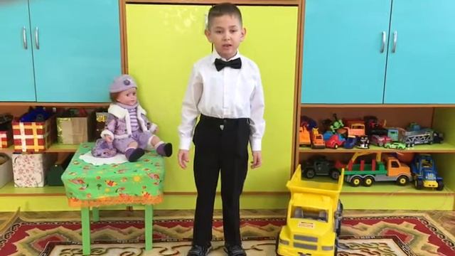 А. Барто "Если буду я усат" - читает Яковлев Лёва, 6 лет смотреть онлайн
