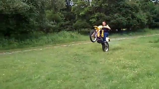 Suzuki TS125R смотреть онлайн