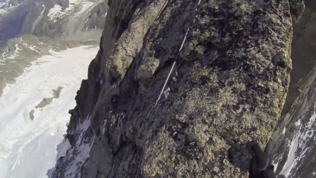 Альпинисты по скале