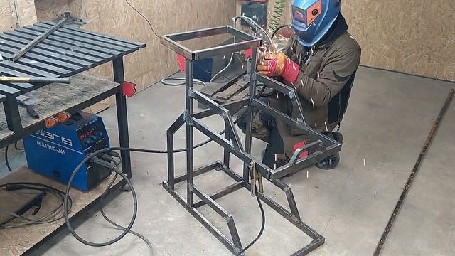 Тележка для сварочного аппарата. смотреть онлайн