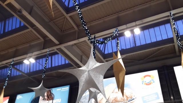 И здесь побывали инопланетян Ы.? ?Вокзал Мюнхен 23.12.2021. смотреть онлайн