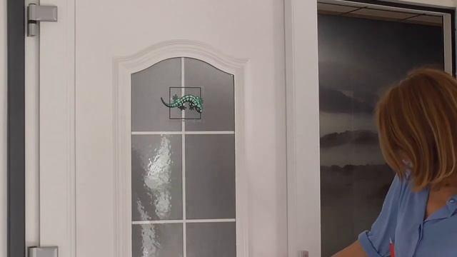 Видео о производимых и монтируемых Дверях