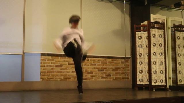 Locking SAGA lesson routine смотреть онлайн