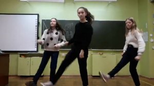 Танец под песню "Малинки"