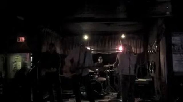 Killer Tom @ Chad Brownlee Show смотреть онлайн