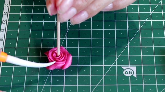 Very easy Roses made of polymer clay for jewelry. DIY Headband style DG смотреть онлайн