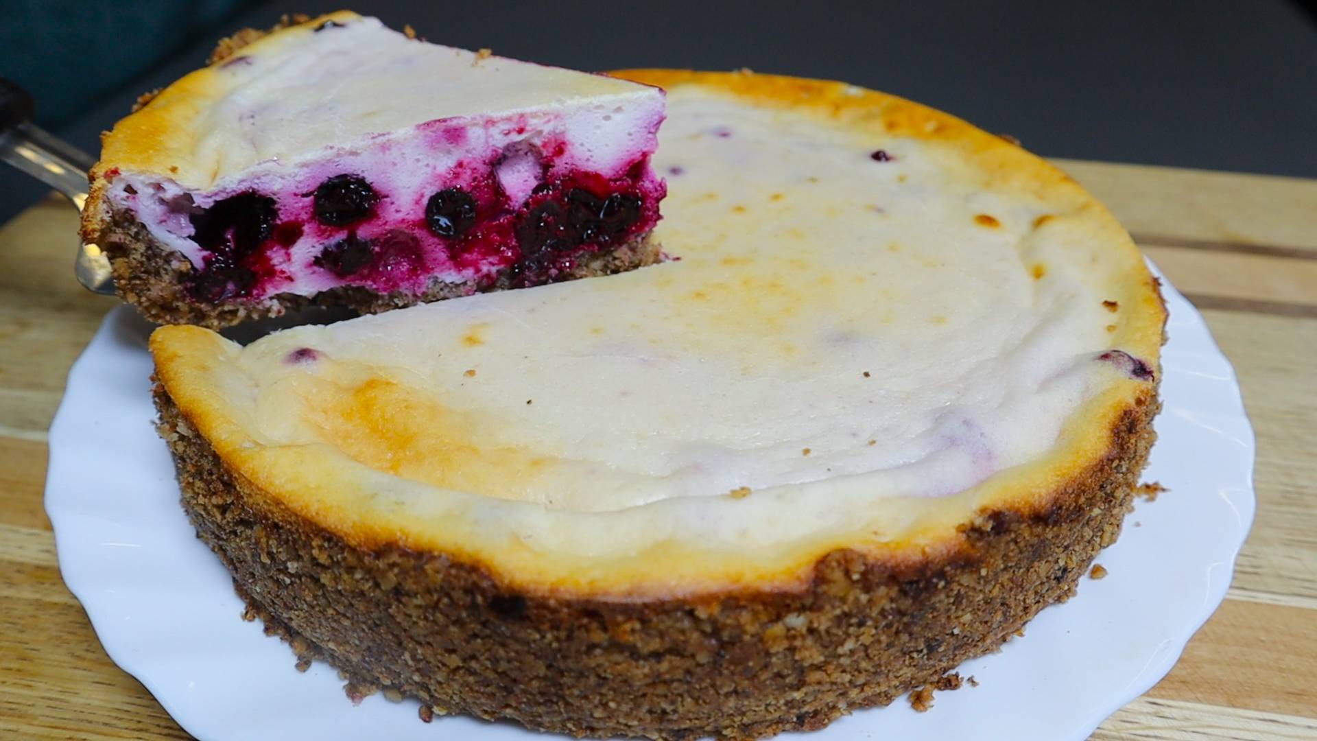 Овсяно-йогуртовый низкокалорийный ягодный пирог. Без сахара, без муки, без масла.