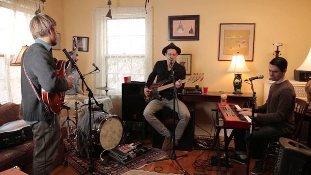 Neighborhood Sessions | Otter: "Maman Died Today" смотреть онлайн