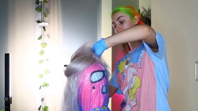 МЕНЯЮ СЕБЯ к НОВОМУ ГОДУ *стрижка + новый цвет волос* смотреть онлайн