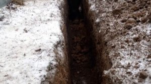 копаем траншею зимой