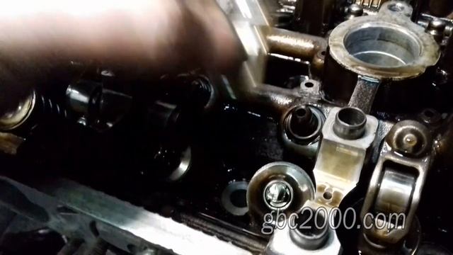 ГБЦ в утиль поставил не оригинальную зч на Mitsubishi Outlander 2,0 не родной рокер испортил головк смотреть онлайн