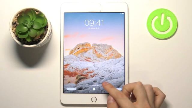 Как поменять обои на iPad mini 4? Изменение фона рабочего стола и экрана блокировки iPad mini 4 смотреть онлайн